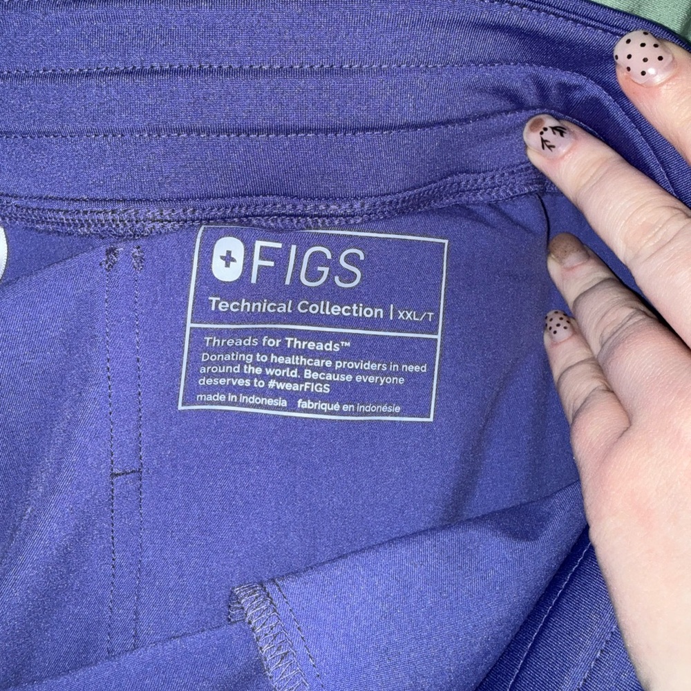 Figs Set (Top/ Bottom) - image 4